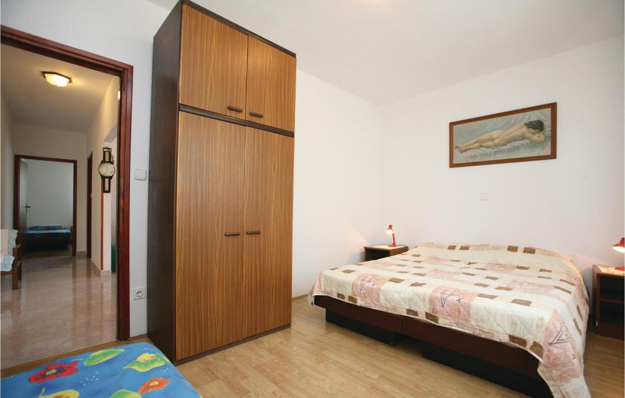 2 Bedroom Gorgeous Apartment In Labin Raša Exterior foto